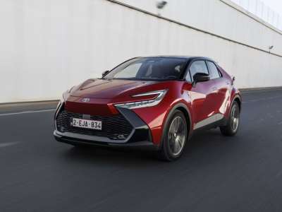 TOYOTA C-HR 1.8 HV Trend
