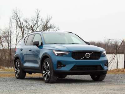 VOLVO XC40 B3 automatico Core
